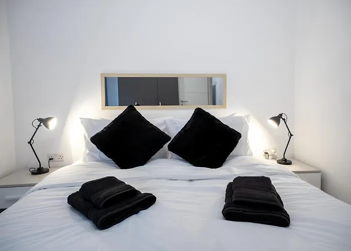 Modern 2 Bedroom Apartment Spinola Bay Near Paceville 公寓 *