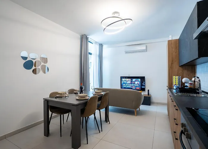 Modern 2 Bedroom Apartment Spinola Bay Near Paceville 公寓