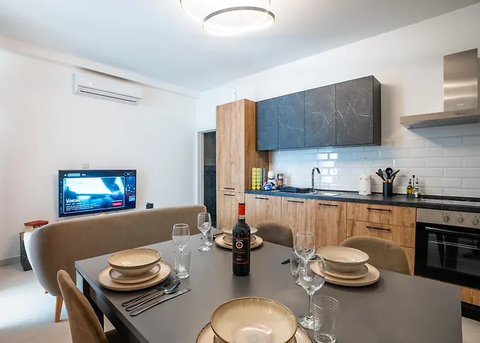 Modern 2 Bedroom Apartment Spinola Bay Near Paceville 公寓
