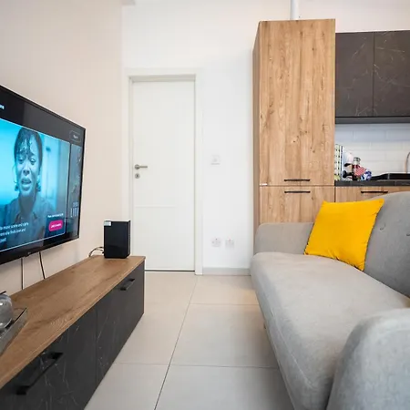 Modern 2 Bedroom Spinola Bay Near Paceville