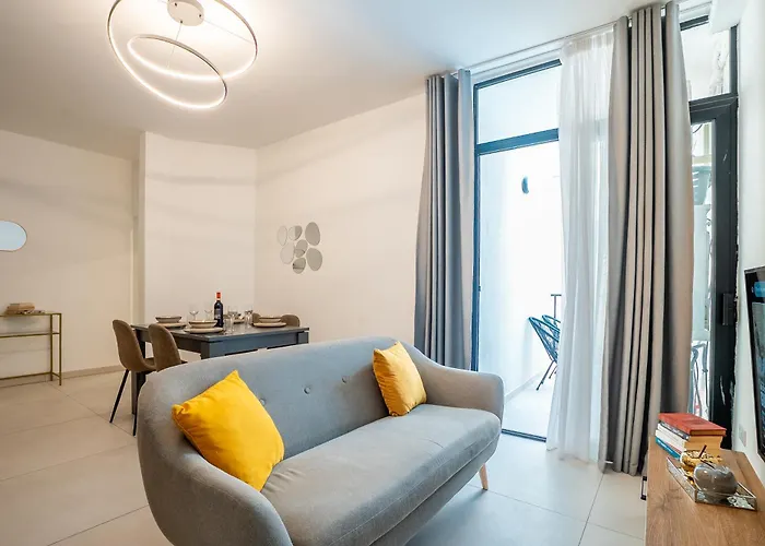 Modern 2 Bedroom Apartment Spinola Bay Near Paceville شقة